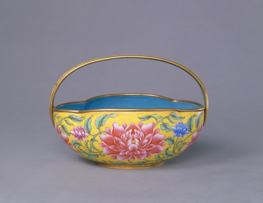 图片[1]-Qianlong style enamel peony pattern Begonia flower basket-China Archive